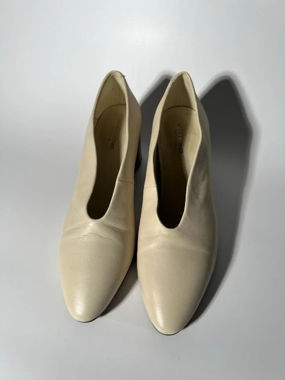 Vagabond Shoemakers Eve Women’s Pumps Cream Block Heel Shoes EU 37